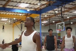 冠军球队搞队内“恐吓”？雷霆更衣室绝密画面流出！